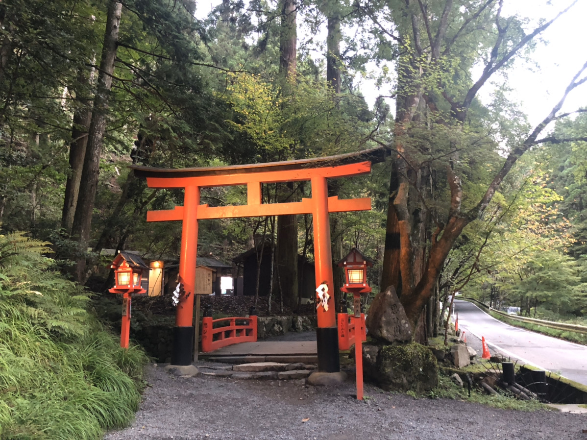 貴船神社 奥宮までの道