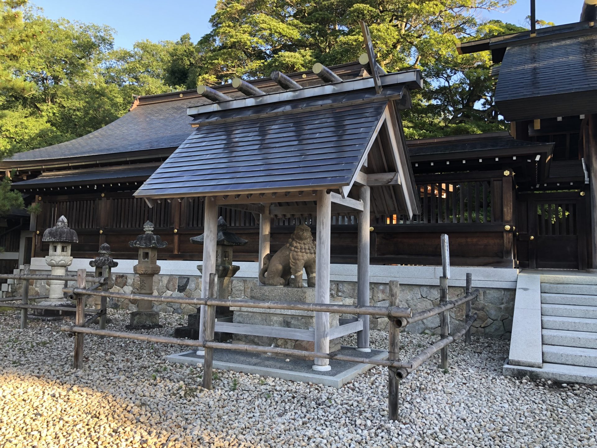籠神社の狛犬 吽像