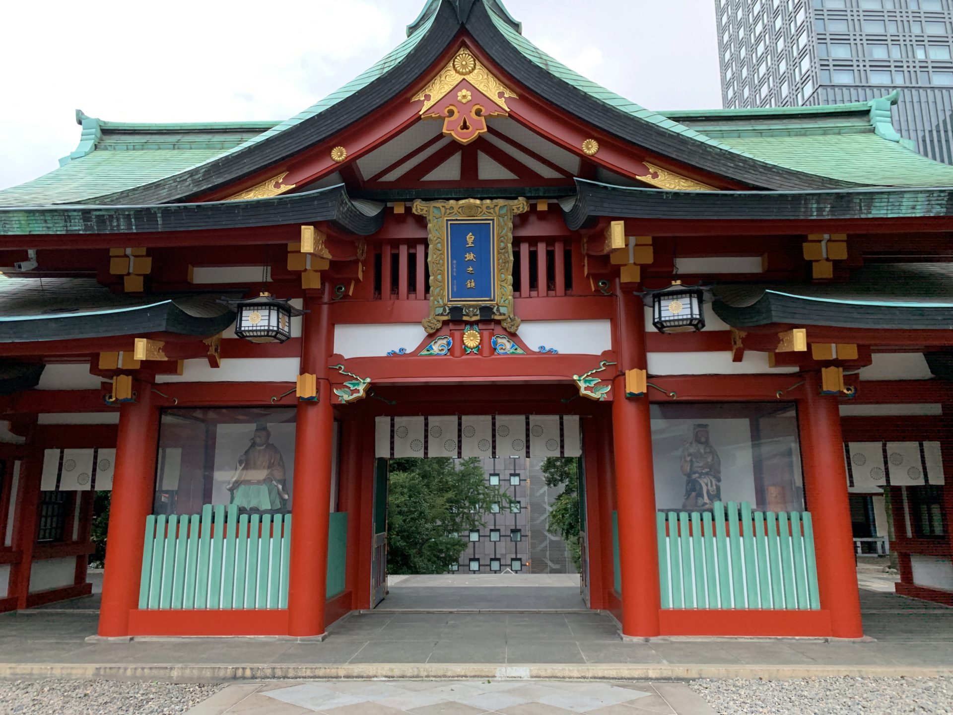 日枝神社の神門