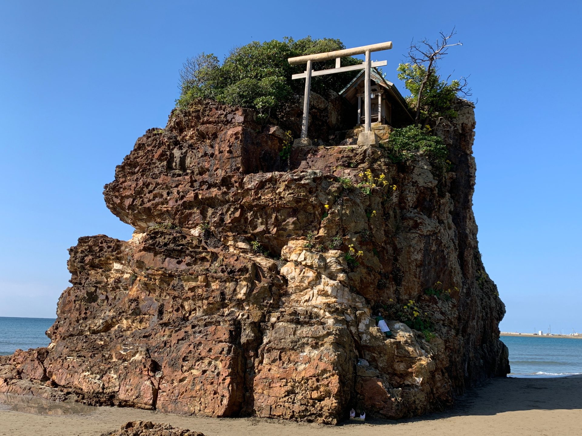 稲佐の浜の弁天社