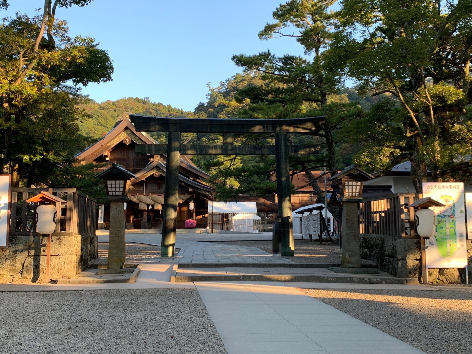 出雲大社の四の鳥居(銅鳥居)