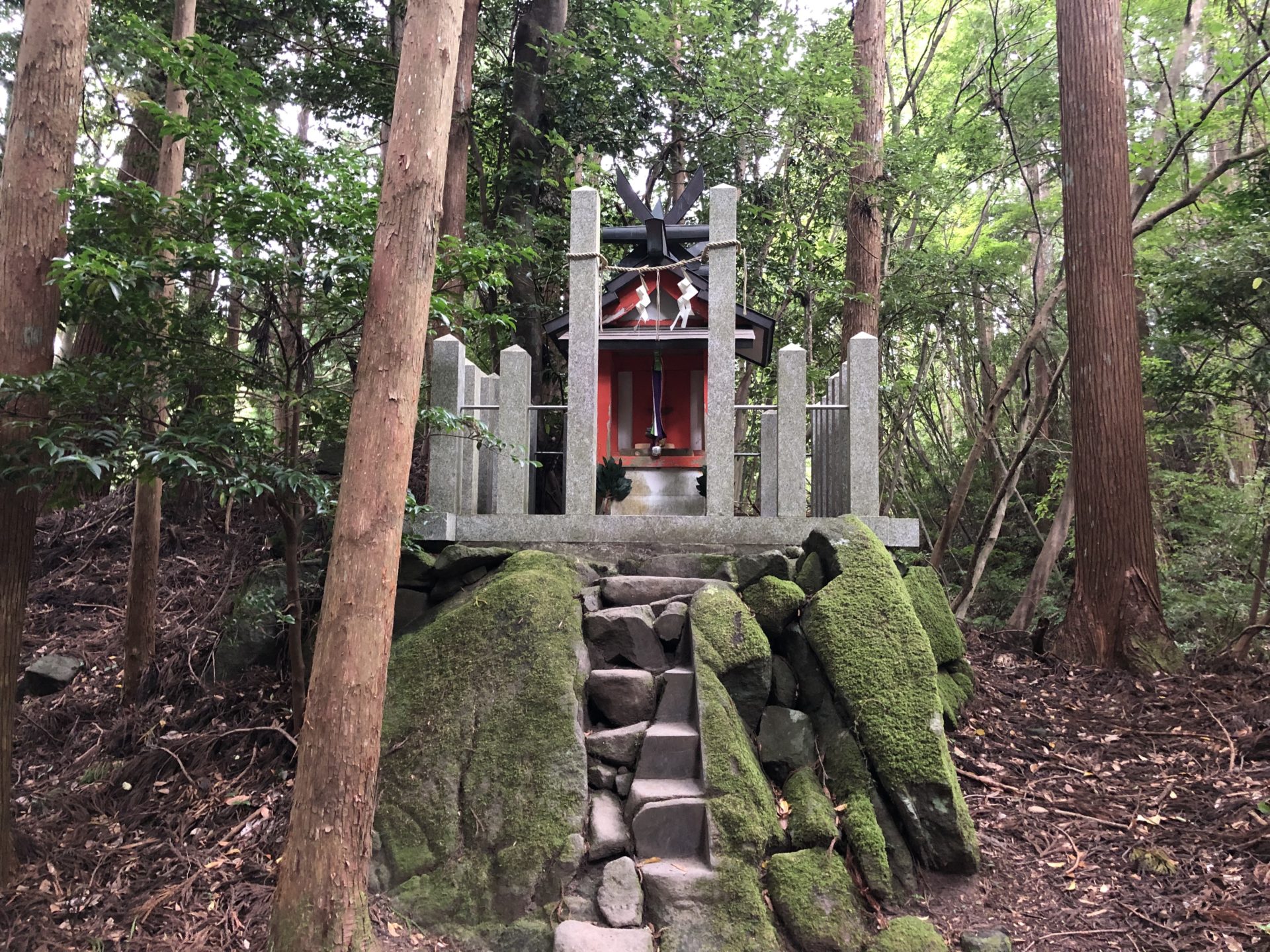 天の岩戸にあるお社