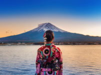 富士山と女性